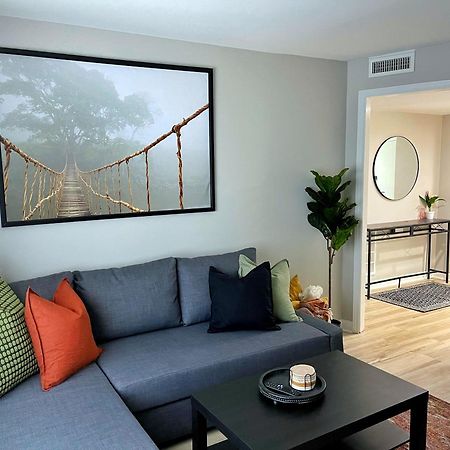 *New* The Cozy Haven, 5 Minutes To Atl Airport Apartment Атланта Екстериор снимка